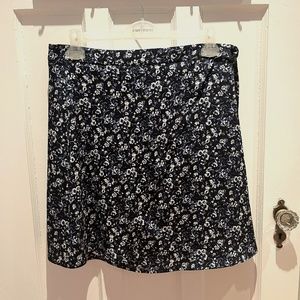 Judith and Charles Blue Flowered Wrap Skirt Size 10